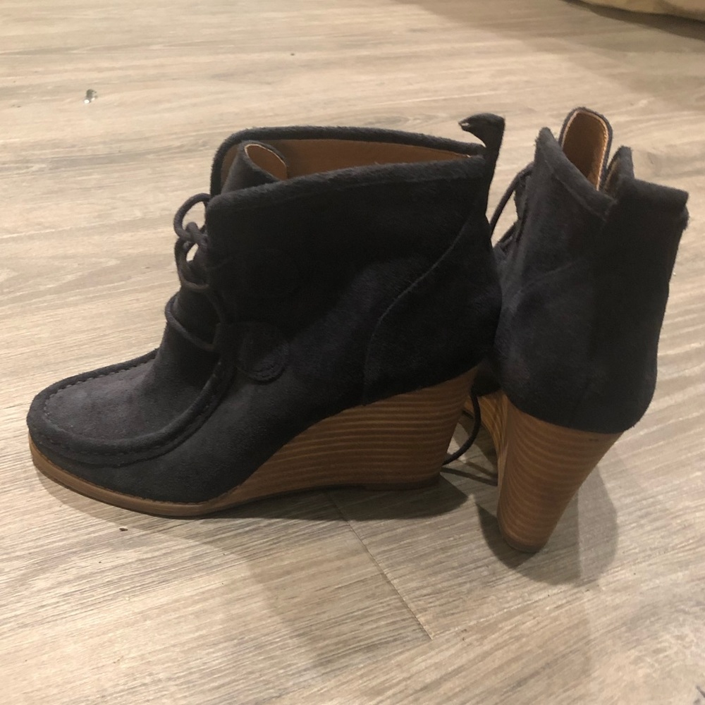 Lucky beans wedges, size 6.5